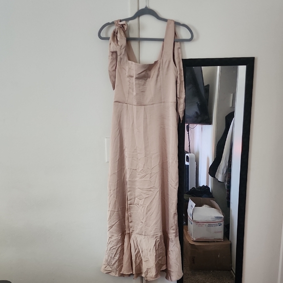 Show Me Your MuMu Claire Satin Midi Dress - Picture 2 of 6